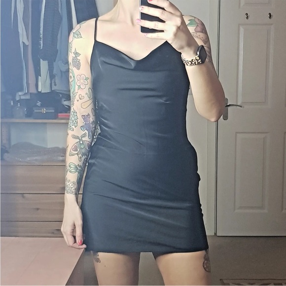 Urban Outfitters Satin Mallory Mini Dress XS UK 6 Black Slip LBD Party BNWT - Picture 11 of 11